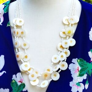 Daisy summery acrylic necklace